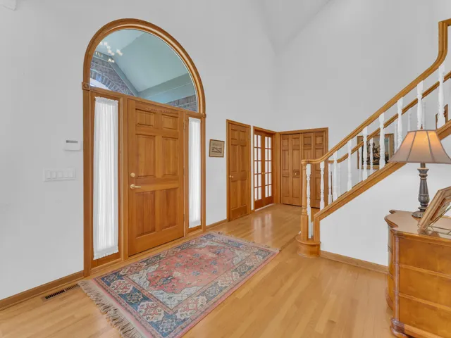 $749,000 | 4 Lake Pointe Circle, Wind Point, WI 53402