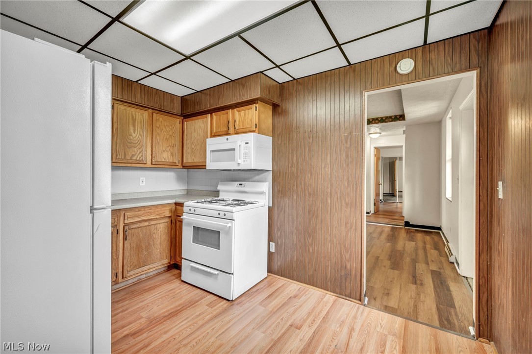 1206 Lawrence Road Northeast Canton, OH 44705 - Photo 19 of 26