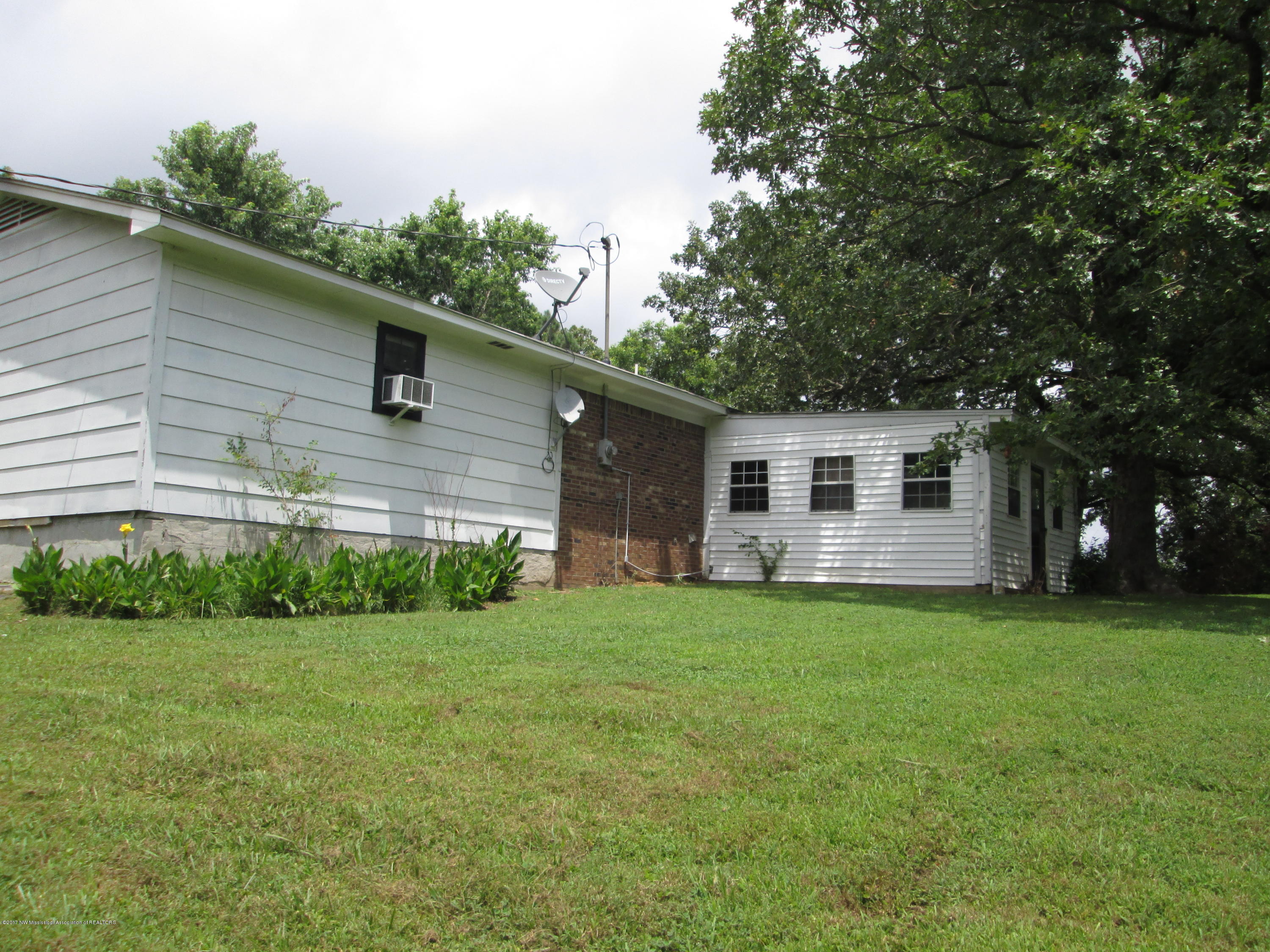 9741 Bethel Road Olive Branch, MS 38654 - Photo 4 of 23 IMG_0574