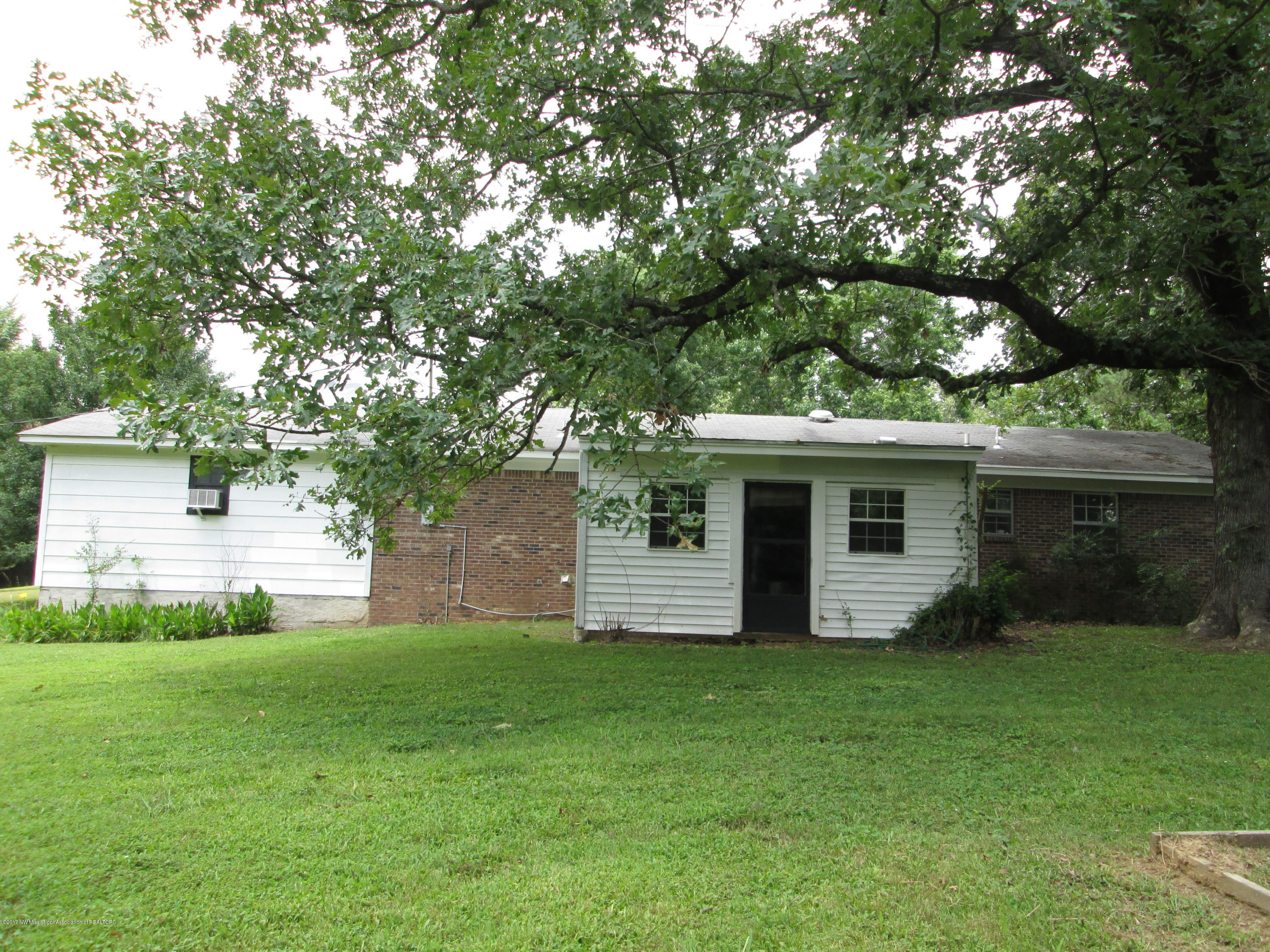 9741 Bethel Road Olive Branch, MS 38654 - Photo 8 of 23 IMG_0575