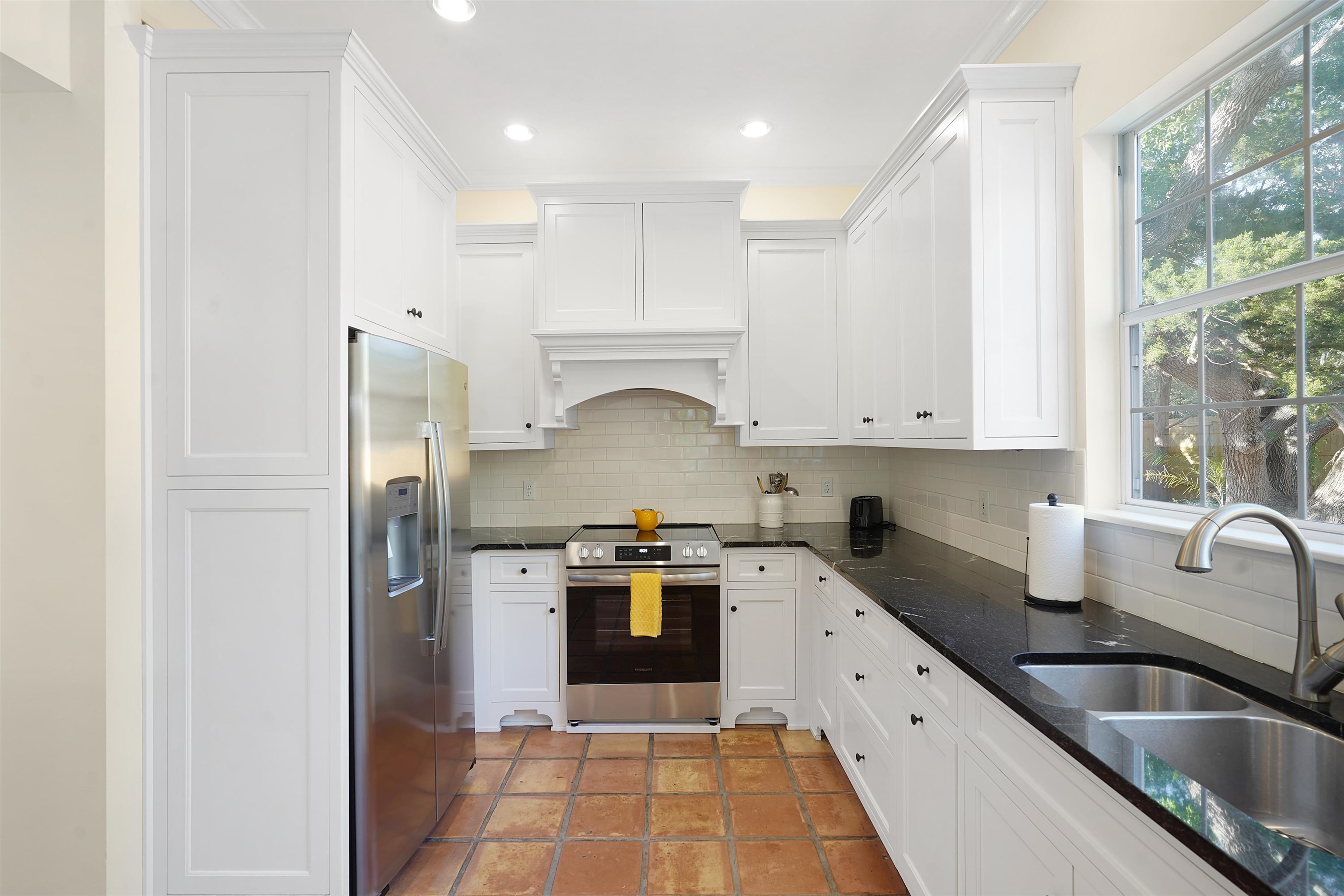 4240 Myrtle Street St. Augustine, FL 32084 - Photo 4 of 43