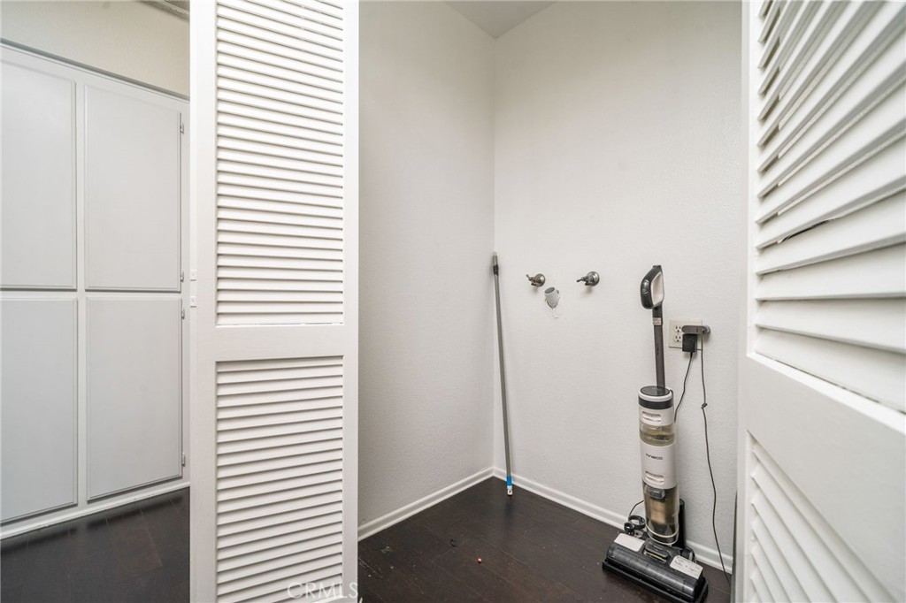 507 Walker Road San Dimas, CA 91773 - Photo 21 of 31 laundry hook ups