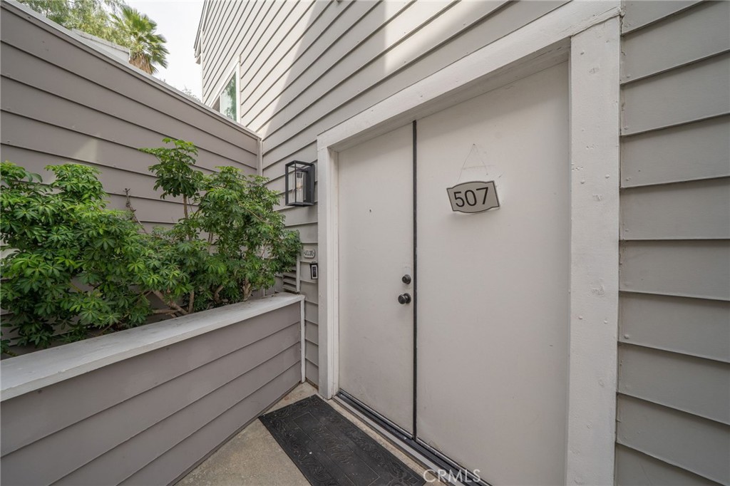 507 Walker Road San Dimas, CA 91773 - Photo 5 of 31 Front door