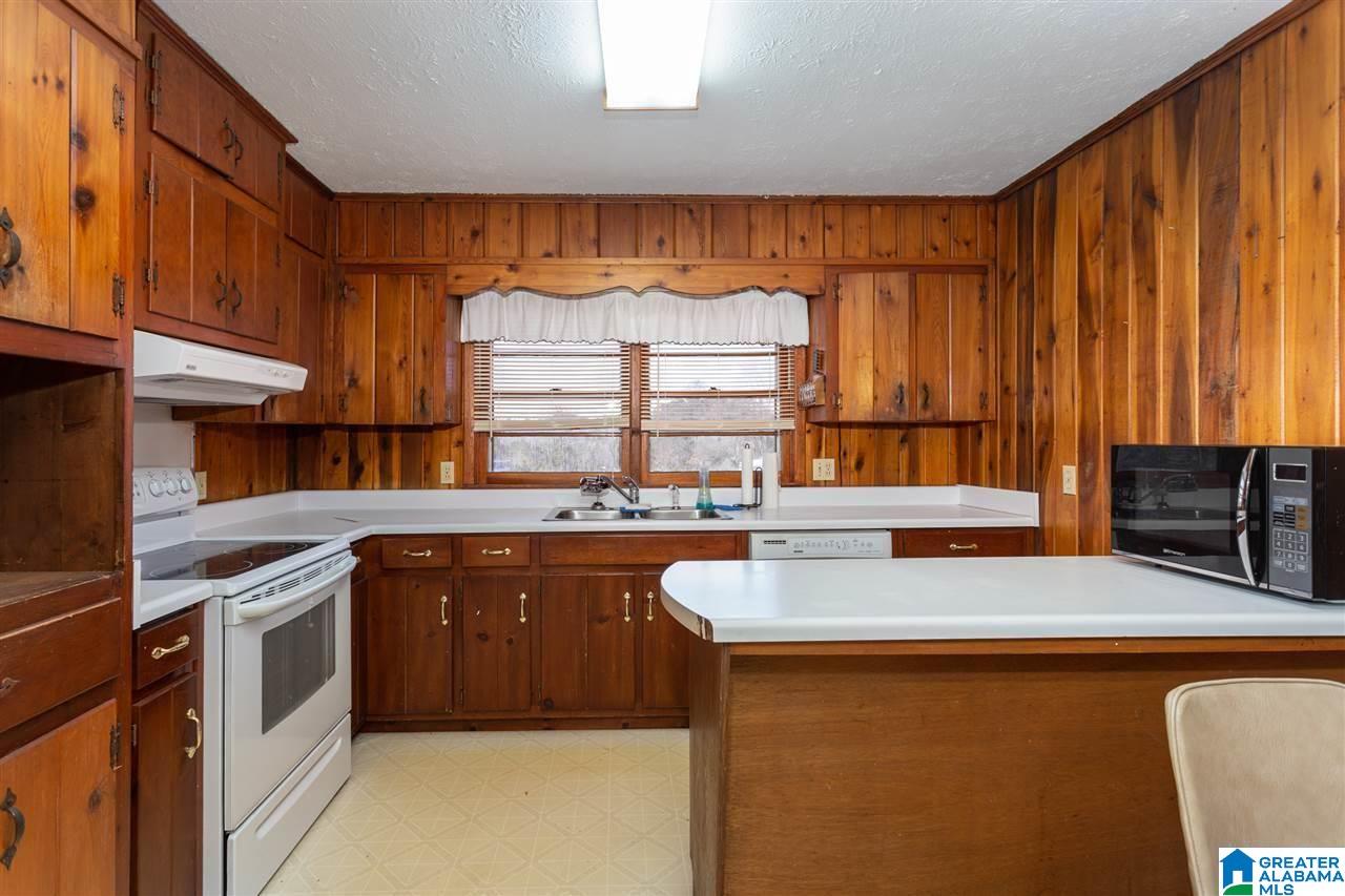 1727 Golden Springs Road Anniston, AL 36207 - Photo 6 of 36 Gallery Image 6