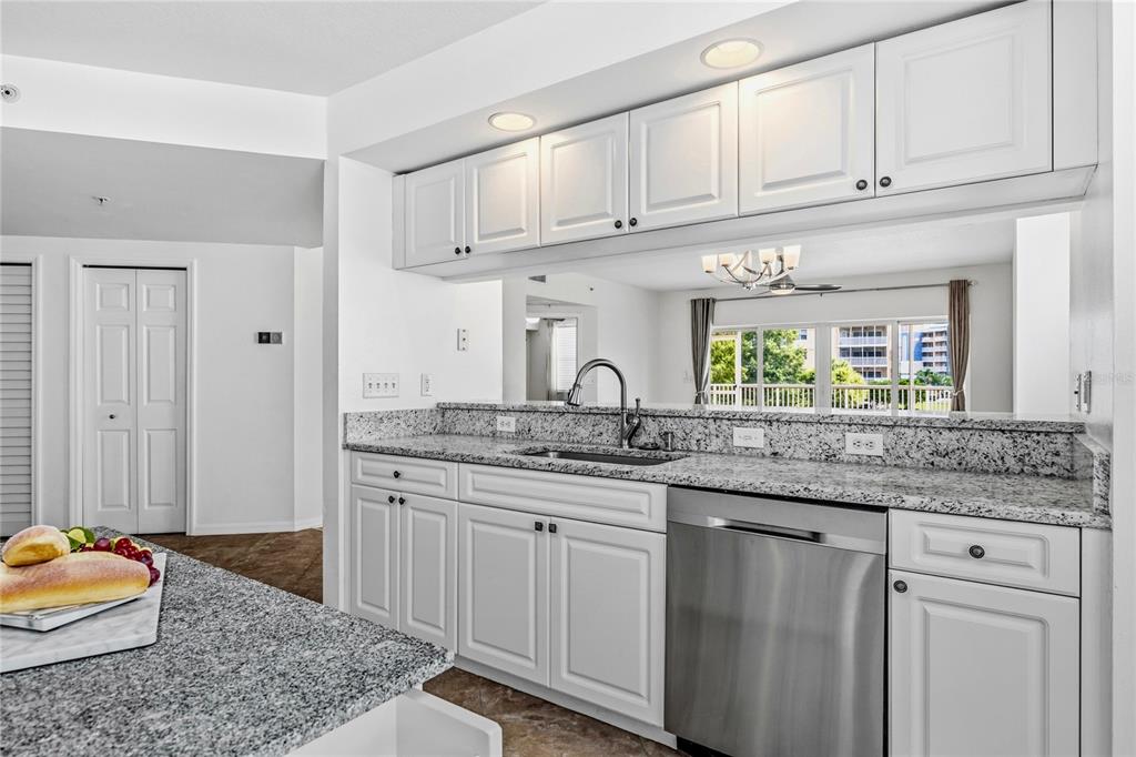 960 Starkey Road, Unit 3106 Largo, FL 33771 - Photo 13 of 48 Gallery Image 13