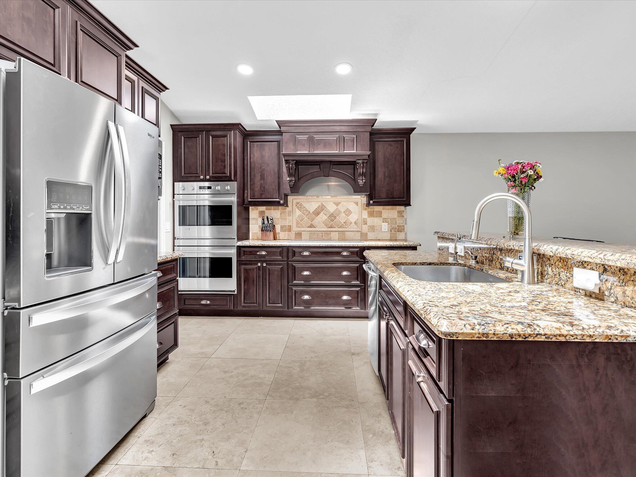 1598 Southwest 5th Avenue Boca Raton, FL 33432 - Photo 16 of 42 KITCHEN