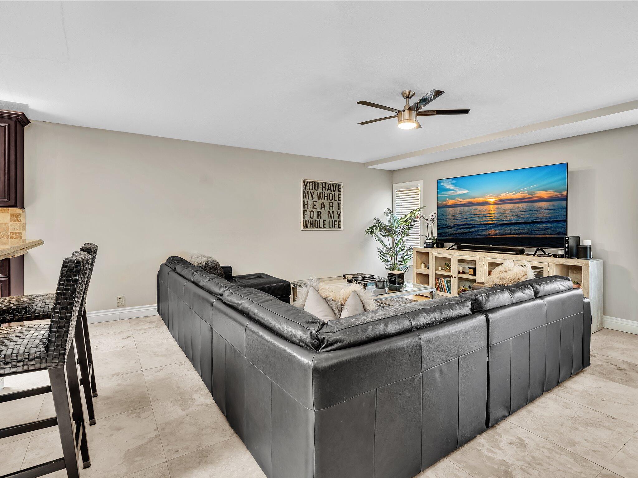 1598 Southwest 5th Avenue Boca Raton, FL 33432 - Photo 21 of 42 FAMILY ROOM