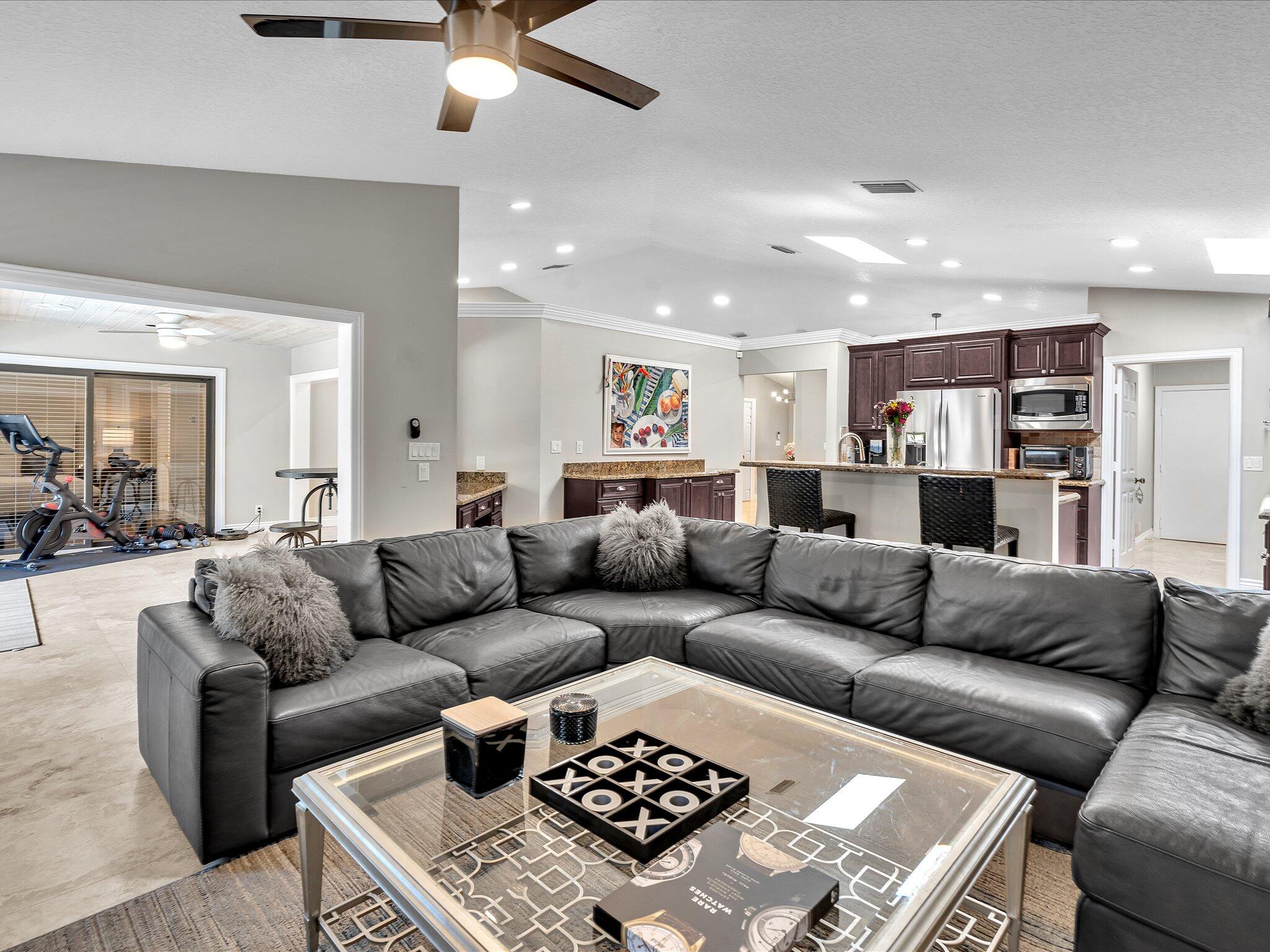 1598 Southwest 5th Avenue Boca Raton, FL 33432 - Photo 22 of 42 FAMILY ROOM