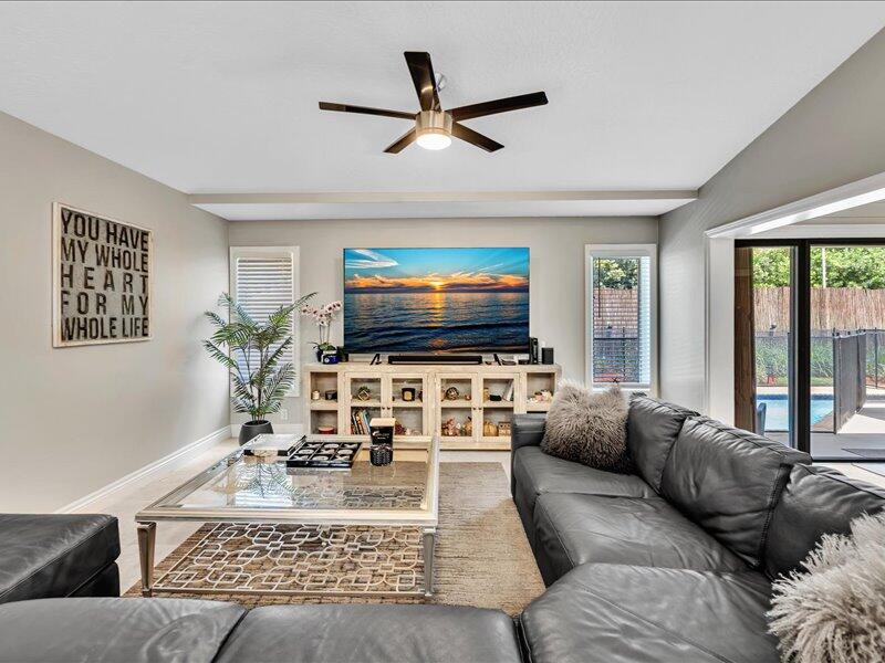 1598 Southwest 5th Avenue Boca Raton, FL 33432 - Photo 23 of 42 FAMILY ROOM