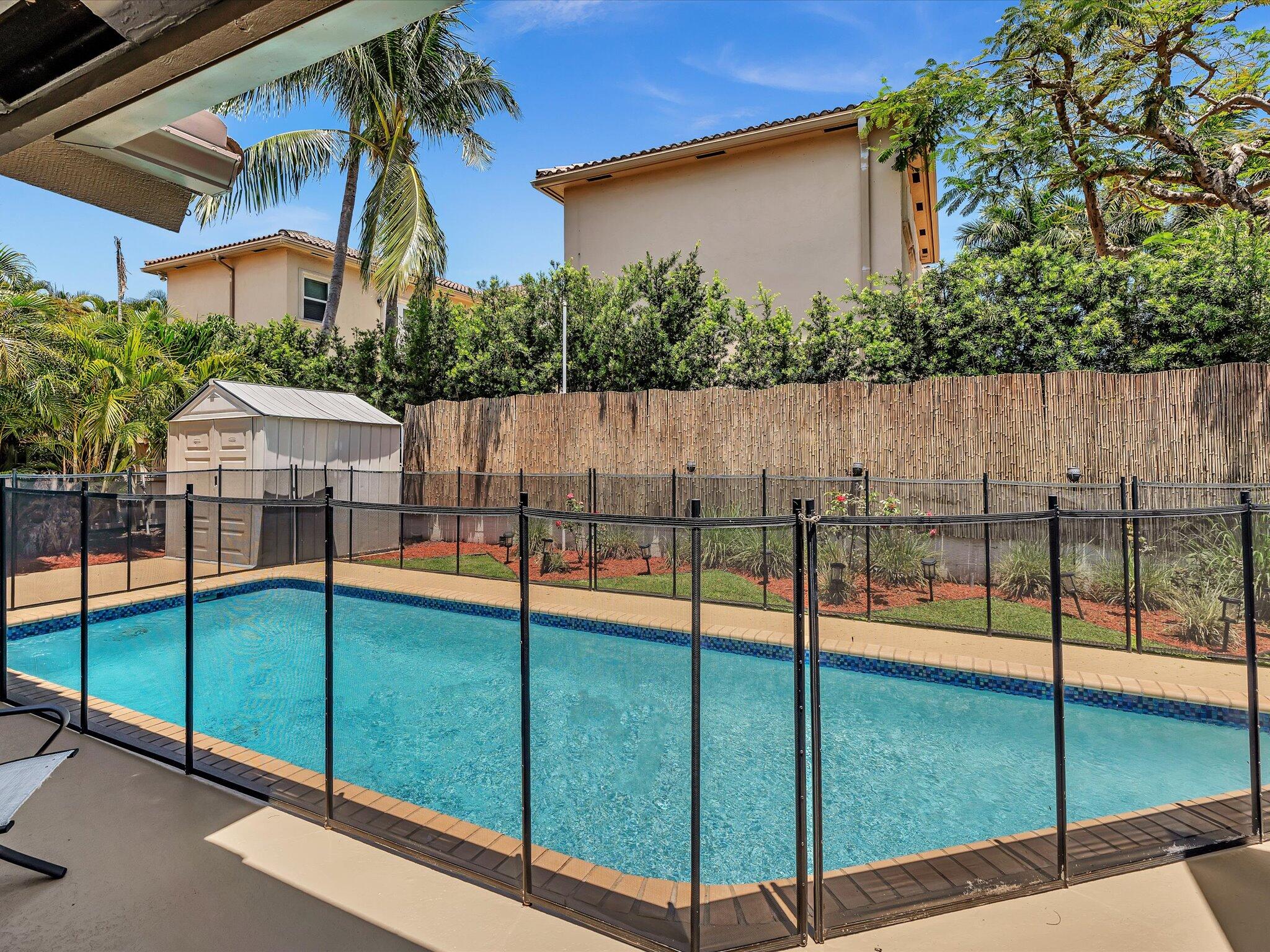 1598 Southwest 5th Avenue Boca Raton, FL 33432 - Photo 35 of 42 POOL