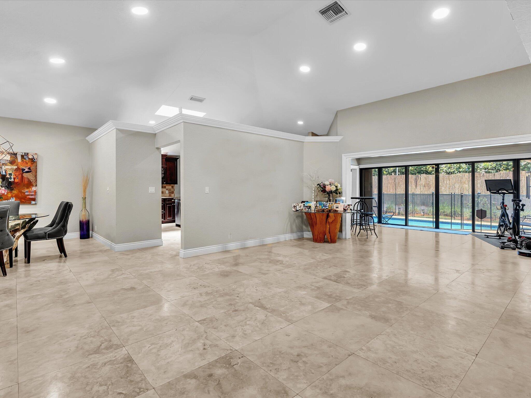 1598 Southwest 5th Avenue Boca Raton, FL 33432 - Photo 10 of 42 LIVING RM