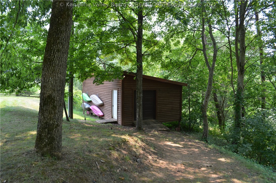 196 River Road Walton, WV 25286 - Photo 12 of 20 Gallery Image 12