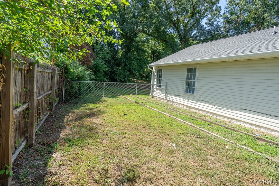 1419 Hopkins Road Richmond, VA 23224 - Photo 24 of 25