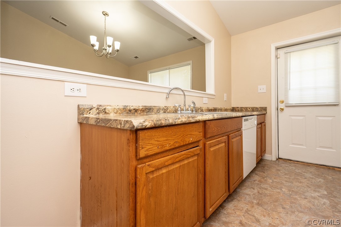 1419 Hopkins Road Richmond, VA 23224 - Photo 9 of 25