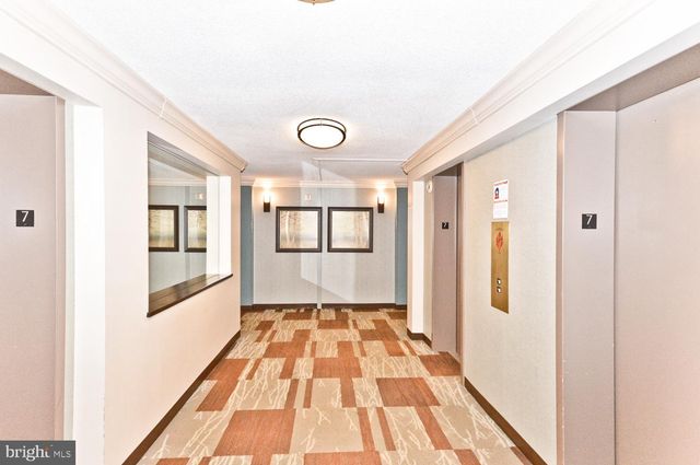 $315,000 | 203 Yoakum Parkway, Unit 709, Alexandria, VA 22304