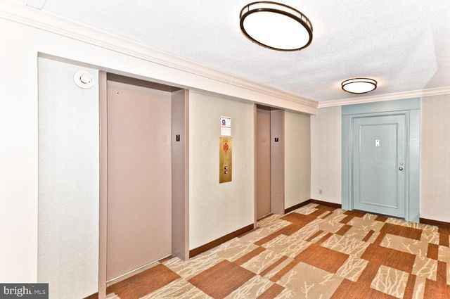 $315,000 | 203 Yoakum Parkway, Unit 709, Alexandria, VA 22304