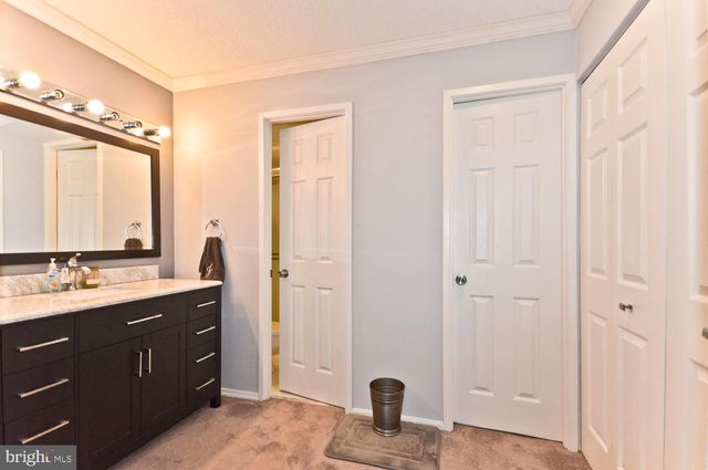 $315,000 | 203 Yoakum Parkway, Unit 709, Alexandria, VA 22304