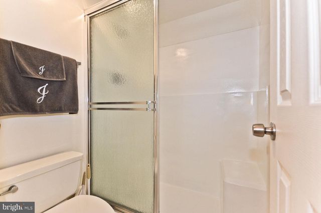 $315,000 | 203 Yoakum Parkway, Unit 709, Alexandria, VA 22304