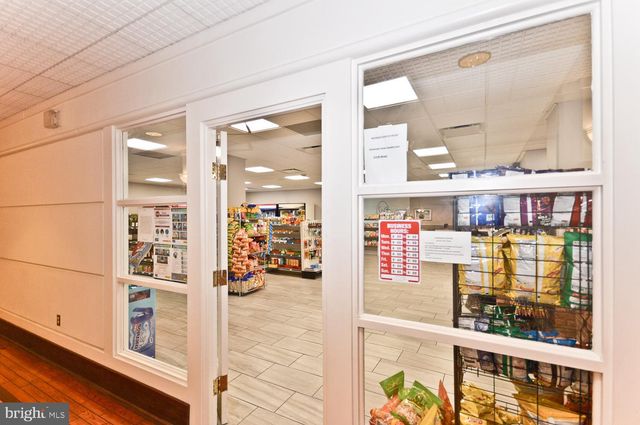 $315,000 | 203 Yoakum Parkway, Unit 709, Alexandria, VA 22304