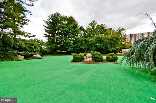 $315,000 | 203 Yoakum Parkway, Unit 709, Alexandria, VA 22304