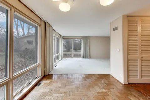 $899,000 | 528 Koerper Court, Wilmette, IL 60091