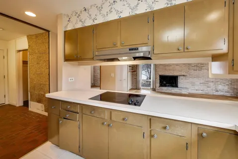 $899,000 | 528 Koerper Court, Wilmette, IL 60091