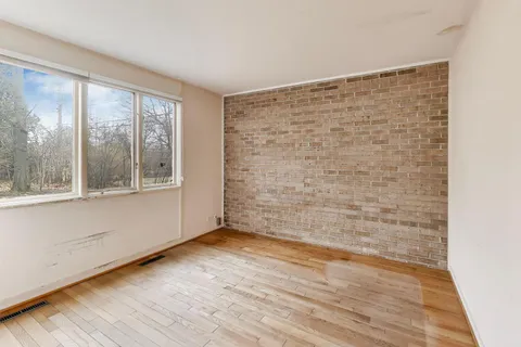 $899,000 | 528 Koerper Court, Wilmette, IL 60091