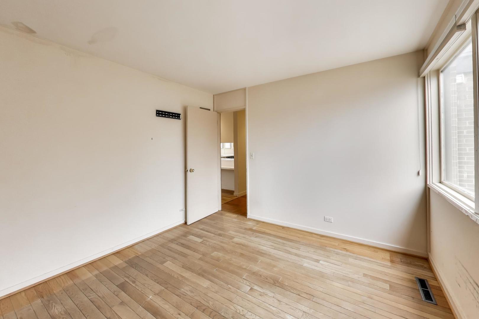 528 Koerper Court Wilmette, IL 60091 - Photo 21 of 51