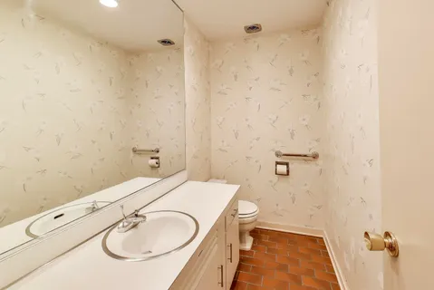 $899,000 | 528 Koerper Court, Wilmette, IL 60091