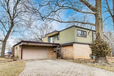 $899,000 | 528 Koerper Court, Wilmette, IL 60091