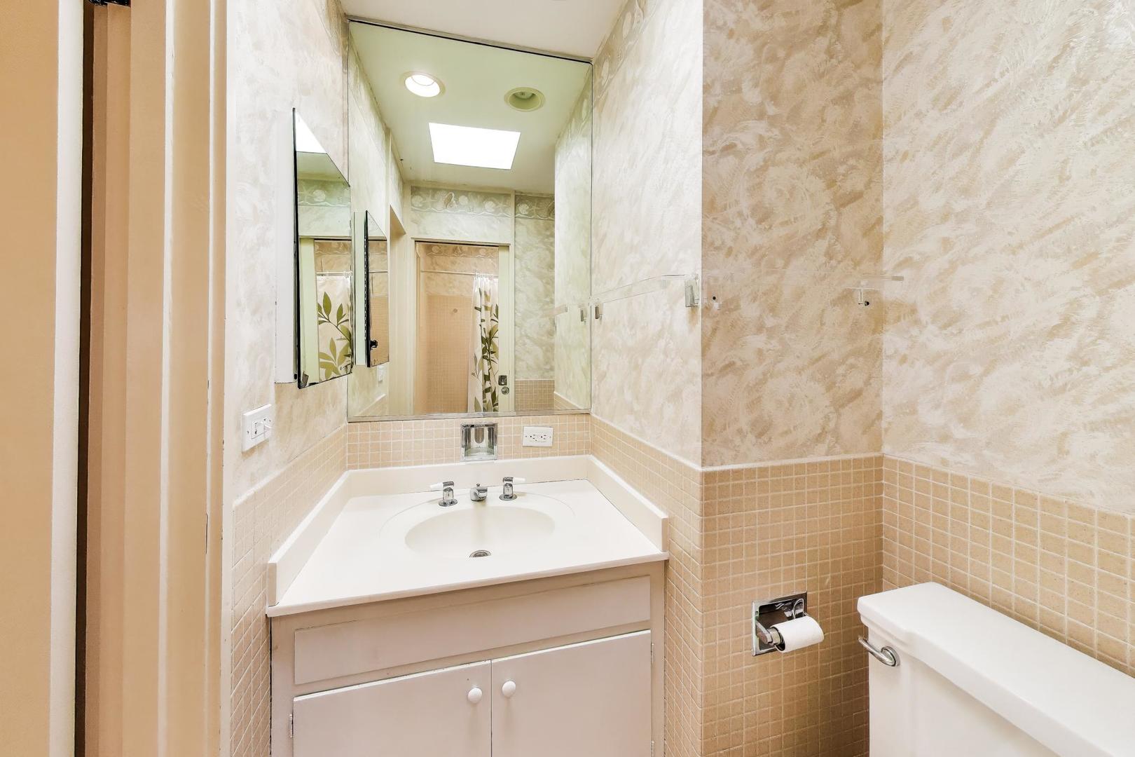 528 Koerper Court Wilmette, IL 60091 - Photo 38 of 51