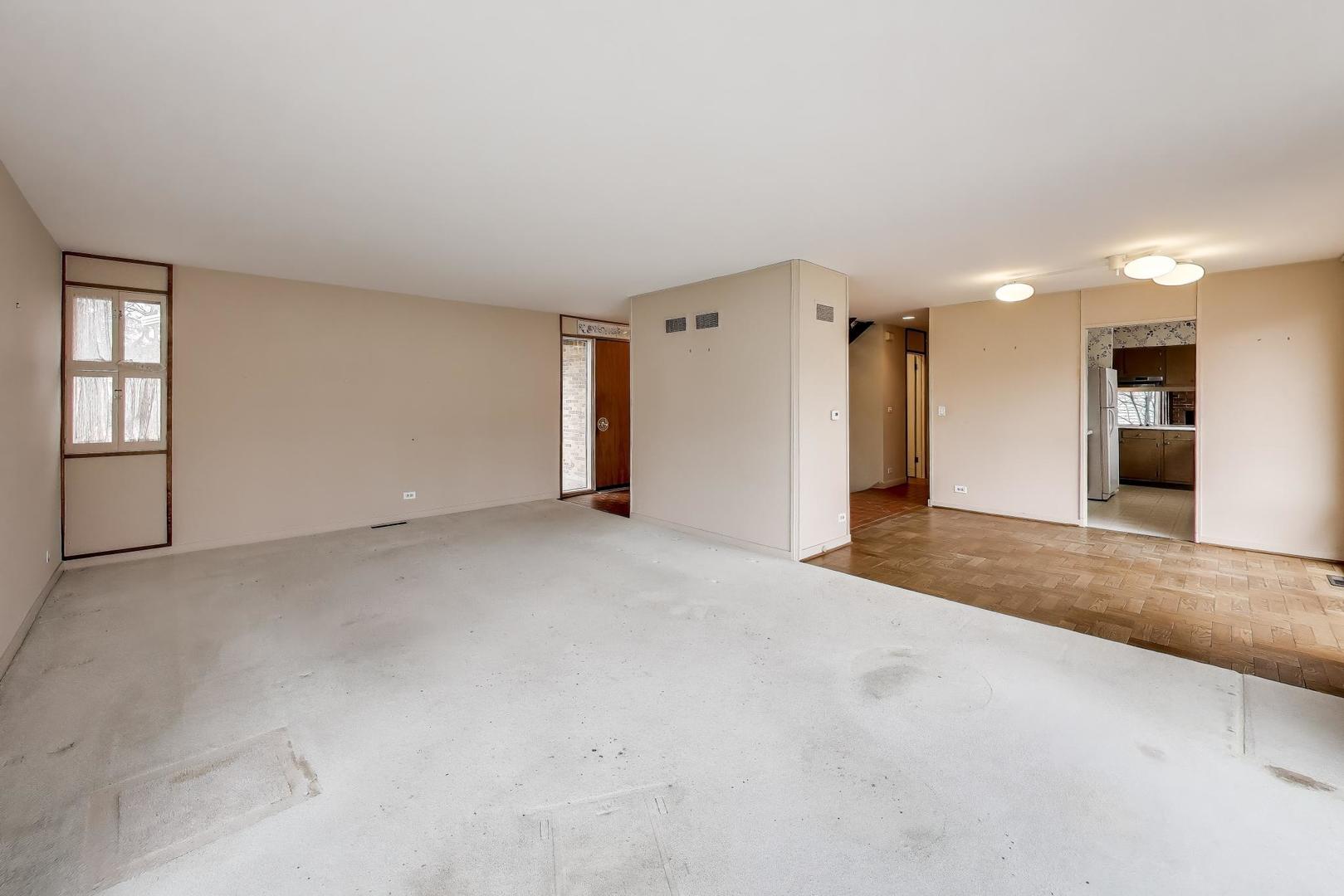 528 Koerper Court Wilmette, IL 60091 - Photo 8 of 51