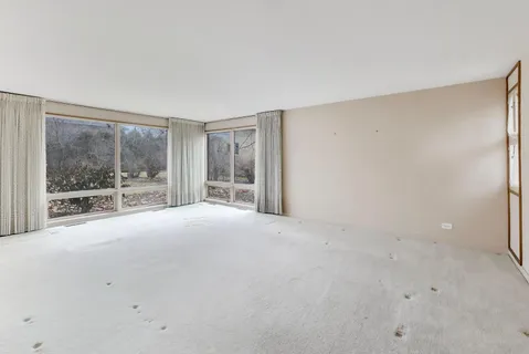 $899,000 | 528 Koerper Court, Wilmette, IL 60091