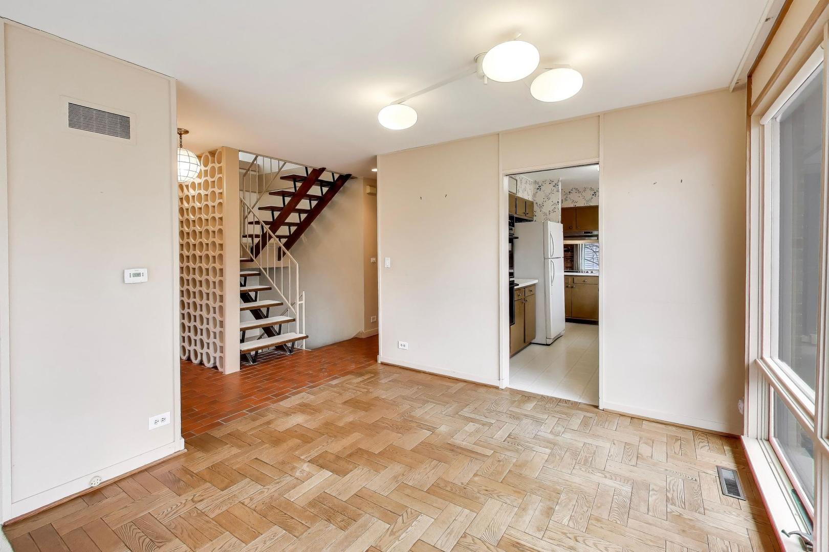 528 Koerper Court Wilmette, IL 60091 - Photo 10 of 51