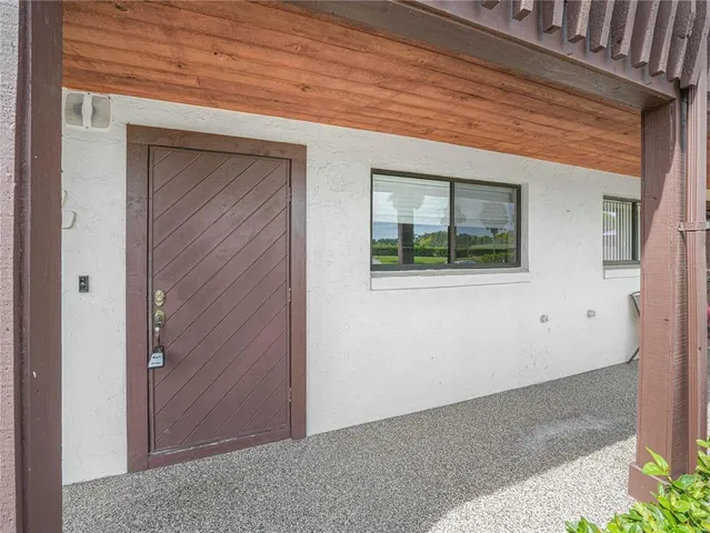 a view of an entrance of the house