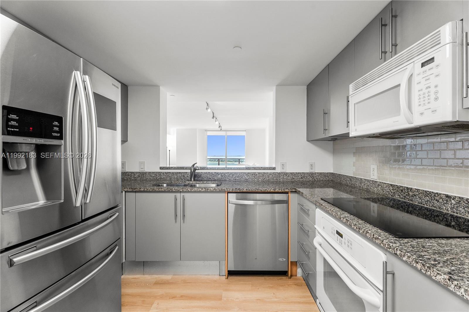 2101 Brickell Avenue, Unit 806 Miami, FL 33129 - Photo 7 of 30