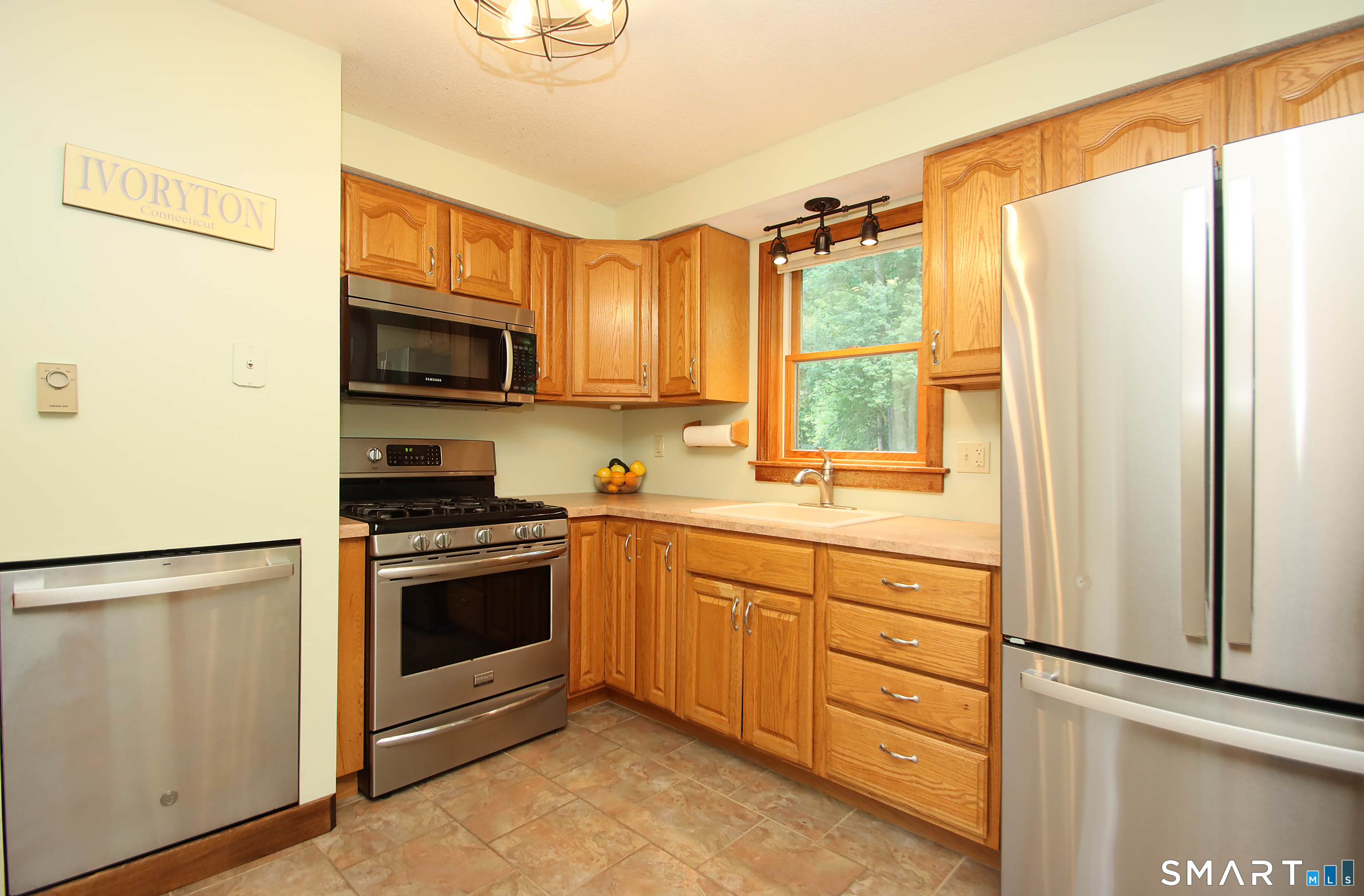 58 Lynn Road Essex, CT 06442 - Photo 17 of 36
