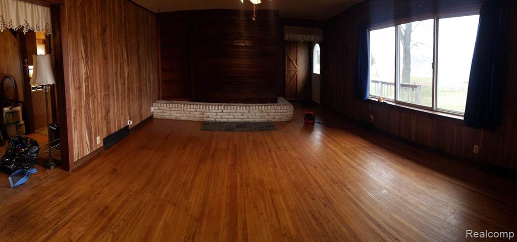 1623 Colwood Road Caro, MI 48723 - Photo 3 of 24