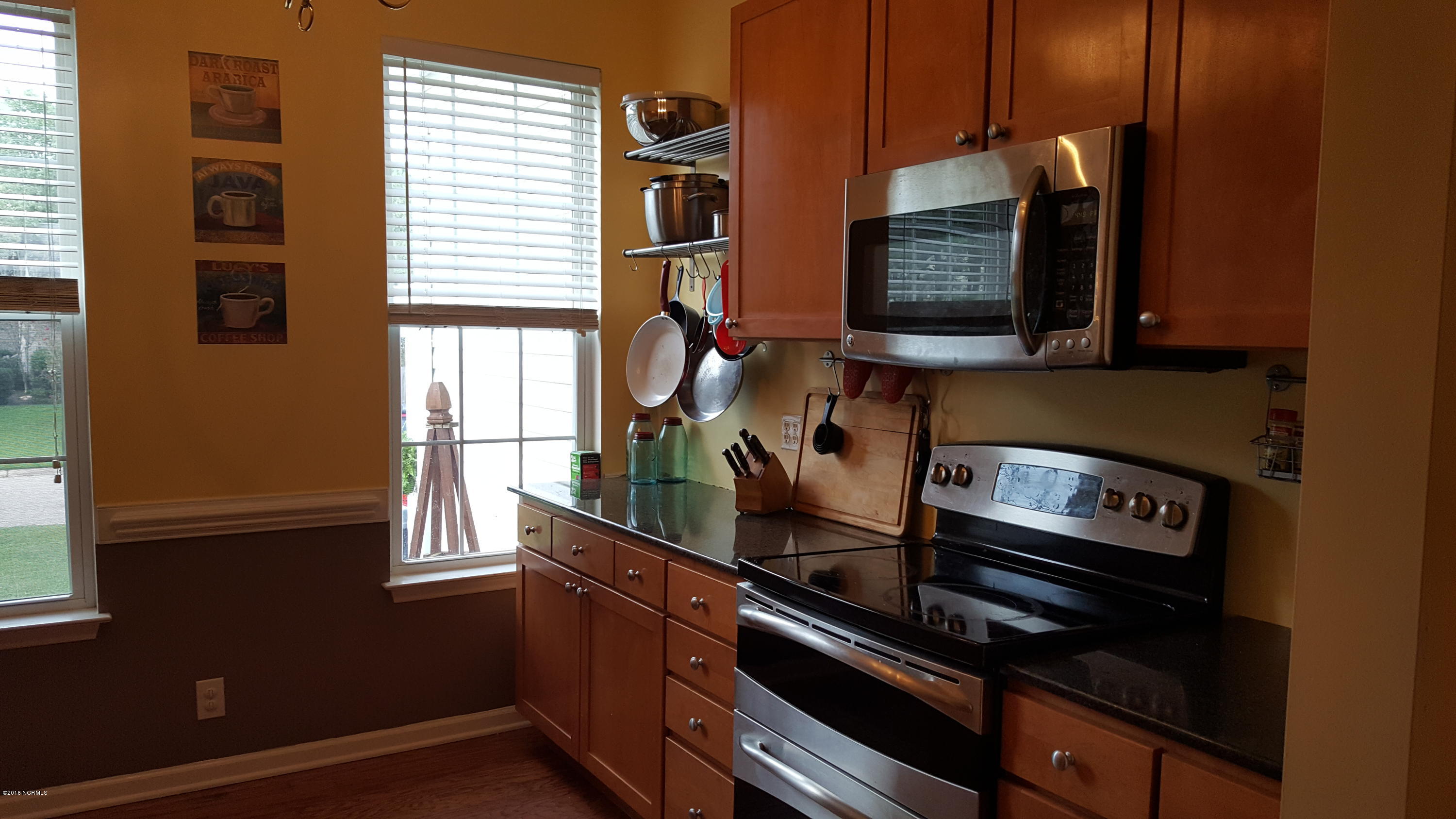 4722 Woods Edge Road Wilmington, NC 28409 - Photo 8 of 17 W E Kitchen right side