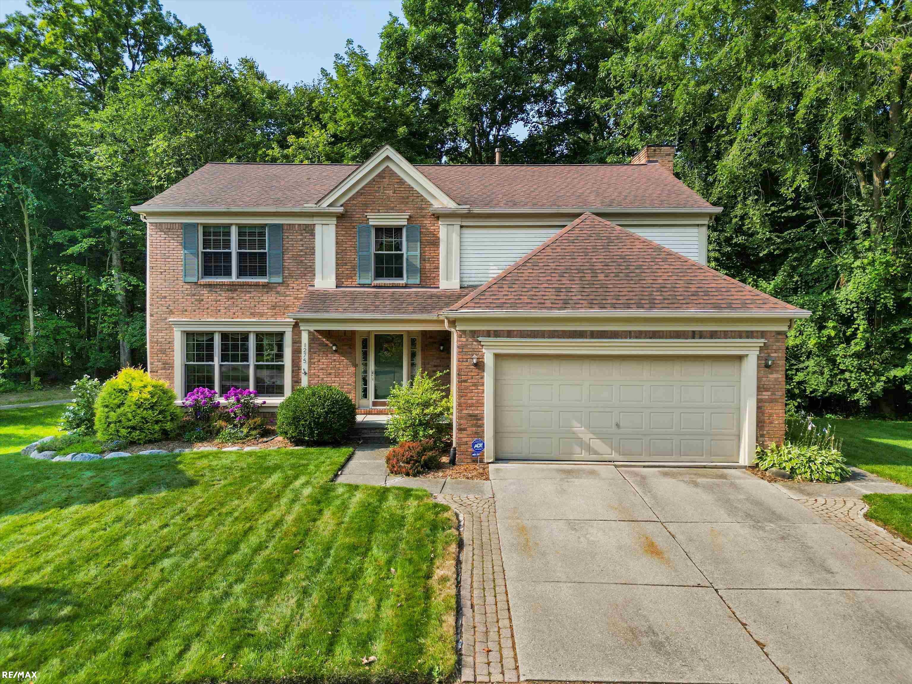 1275 Thames Court Rochester Hills, MI 48307 - Photo 2 of 43