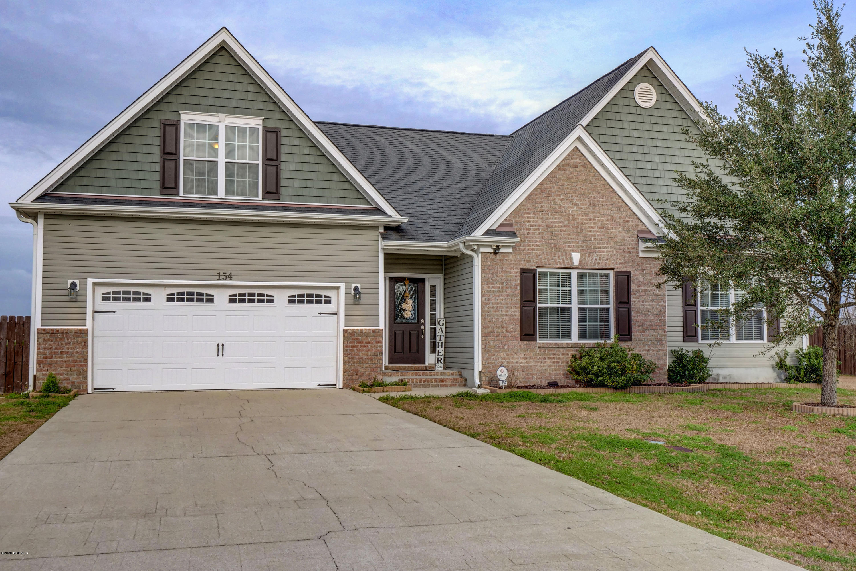 154 River Winding Road Jacksonville, NC 28540 - Photo 2 of 33 154 River Winding Rd-print-001-002-P2477