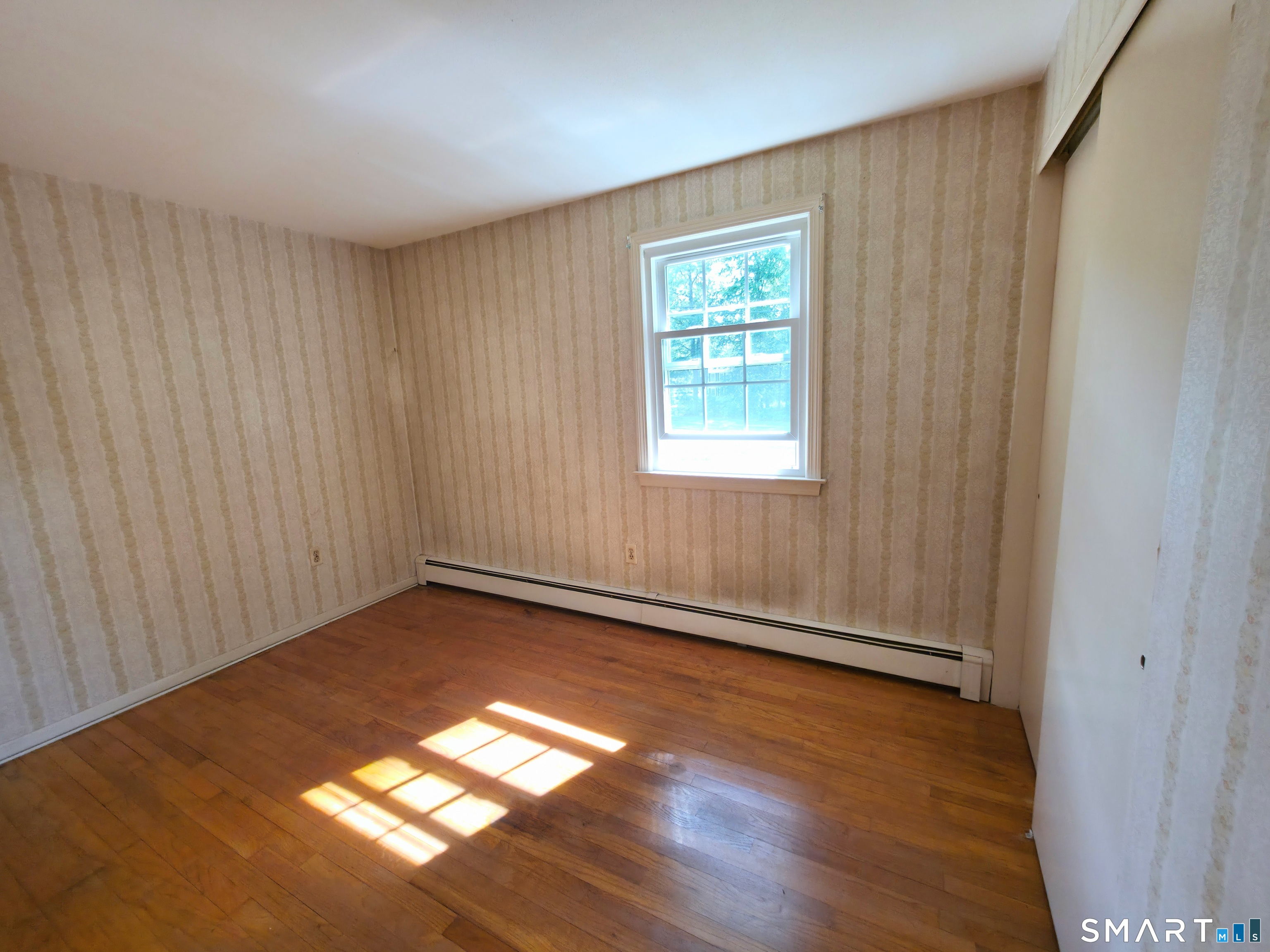 279 Gales Ferry Road Groton, CT 06340 - Photo 23 of 32 3rd Bedroom