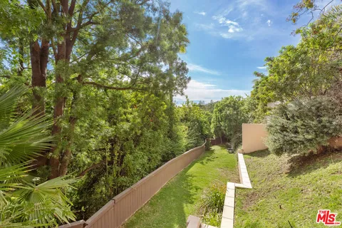 $8,500,000 | 1922 Bel Air Road, Los Angeles, CA 90077