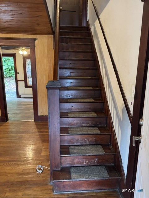 571 River Road Shelton, CT 06484 - Photo 16 of 28