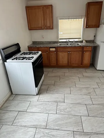 $69,900 | 17892 Runyon Street, Detroit, MI 48234