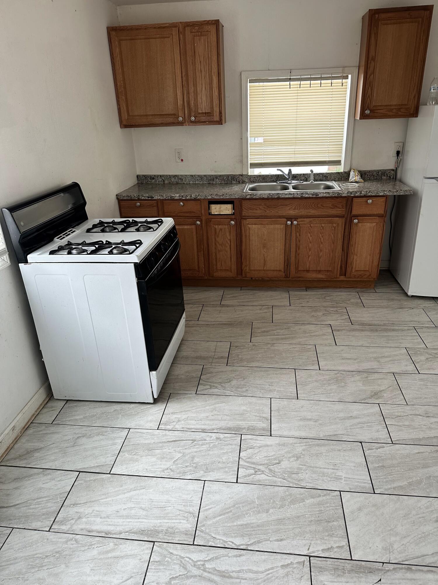 17892 Runyon Street Detroit, MI 48234 - Photo 4 of 8 IMG_20251215_120602