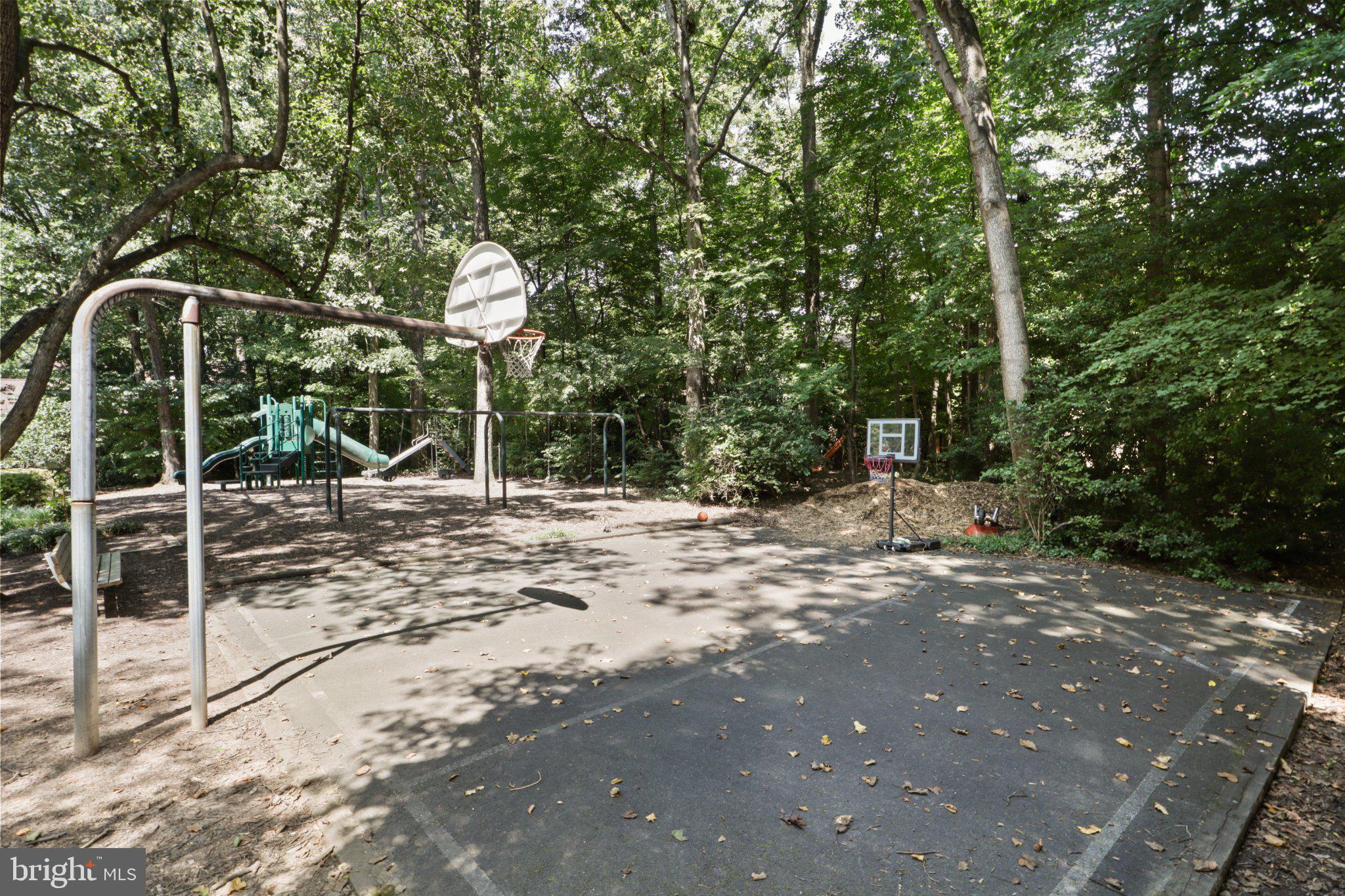 1595 Inlet Court Reston, VA 20190 - Photo 40 of 44 Gallery Image 40