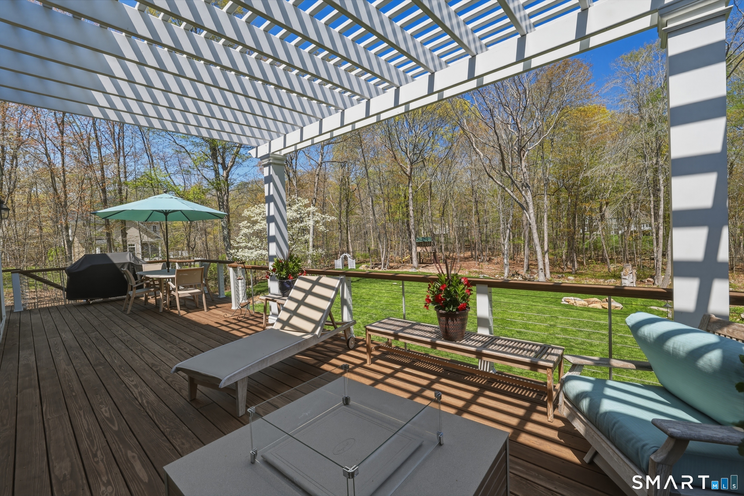 7 Timber Lane Guilford, CT 06437 - Photo 29 of 40 an outdoor sitting area with furniture