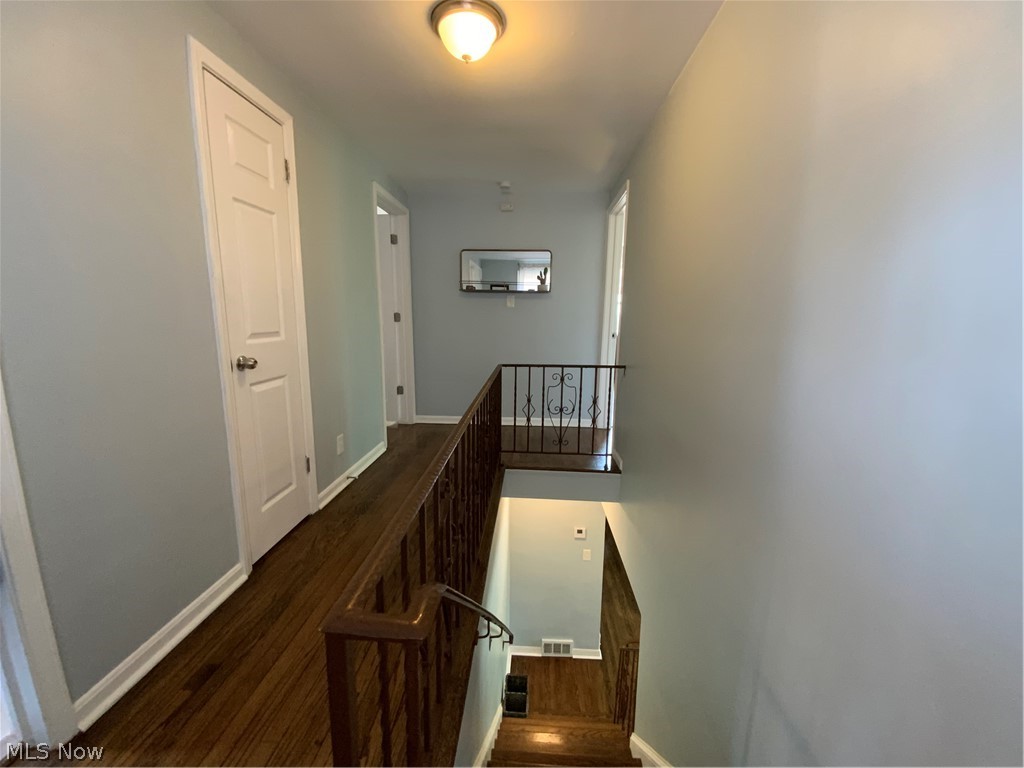 3600 Bendemeer Road Cleveland Heights, OH 44118 - Photo 25 of 33