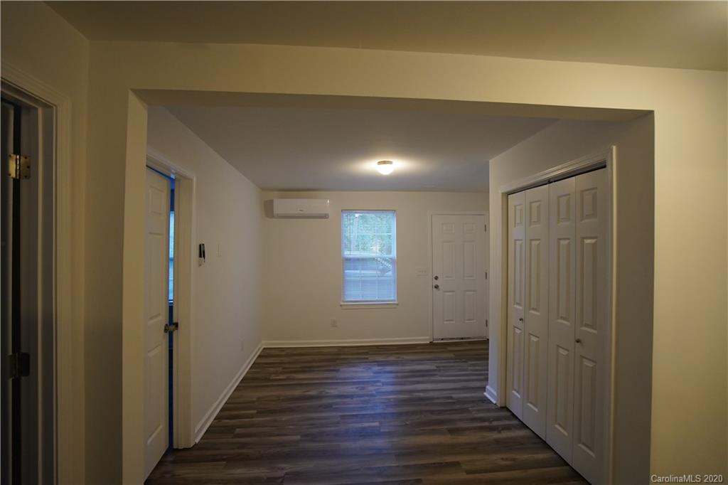 2143 Remount Road Charlotte, NC 28208 - Photo 4 of 15 Gallery Image 4